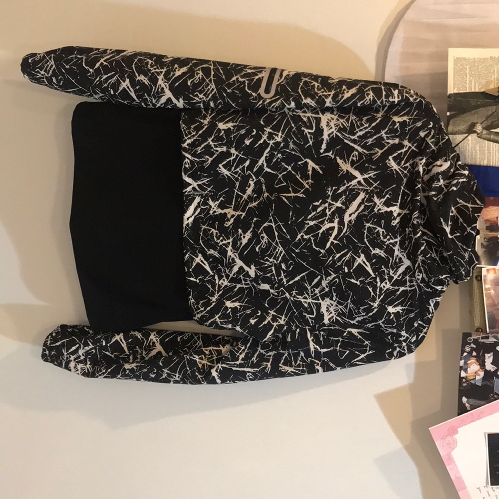 Form Focus athletic jacket - Picture 2 of 4